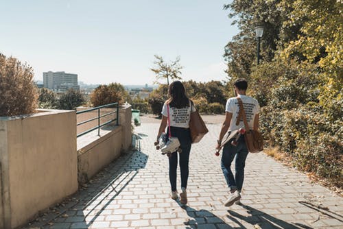 让男人秒回信息的句子 让男人秒回信息的句子